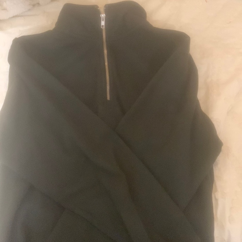 Brandy Melville quarter zip